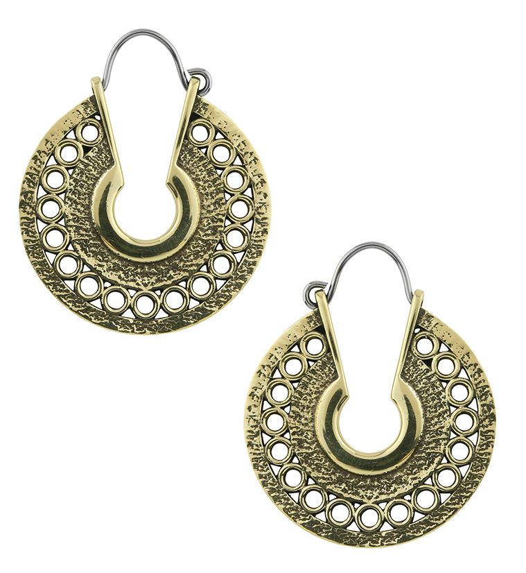 http://www.urbanbodyjewelry.com/cdn/shop/files/alley-brass-disk-earrings-hangers.jpg?v=1701820920