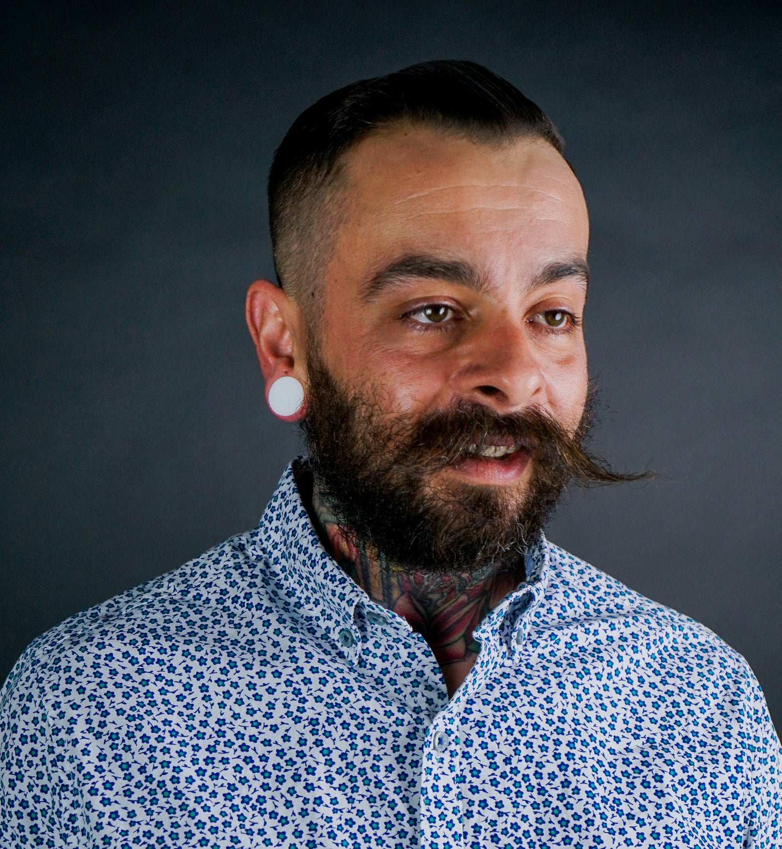 Double Flare White Silicone Plugs 8 Gauge 51mm UrbanBodyJewelry