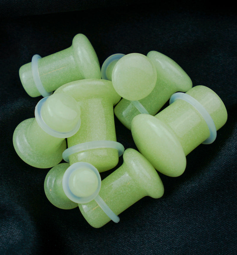 Green Glow in the Dark Glass Plugs - Single Flare